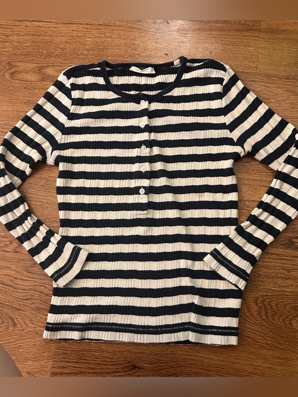 Doen Blue Cream Striped Ribbed Button-Front Top size medium long sleeve
